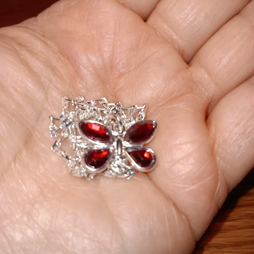 Vintage Avon Butterfly Necklace Silvertone 14.5 in Original Box